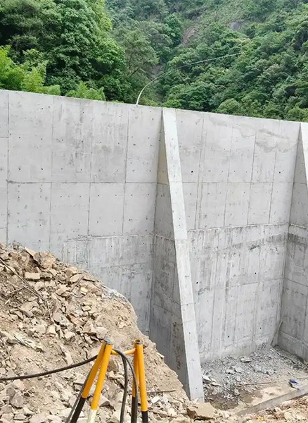 镇江丹徒区重力式挡土墙